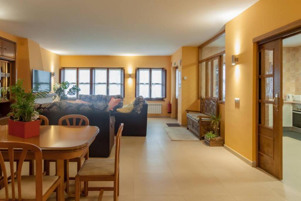 La Casona De La Bisa Villa Colombres Exteriör bild