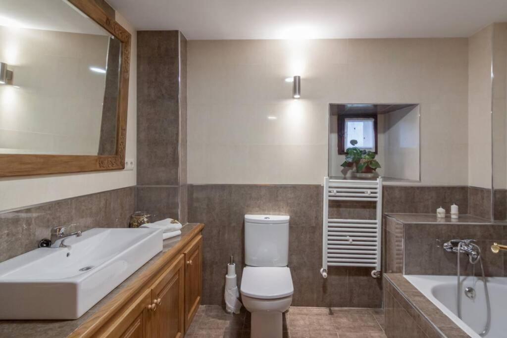 La Casona De La Bisa Villa Colombres Exteriör bild